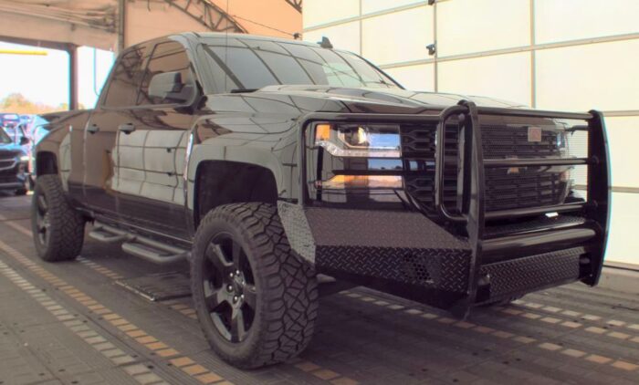 2017-chevrolet-silverado-4x4 - Imagen Principal