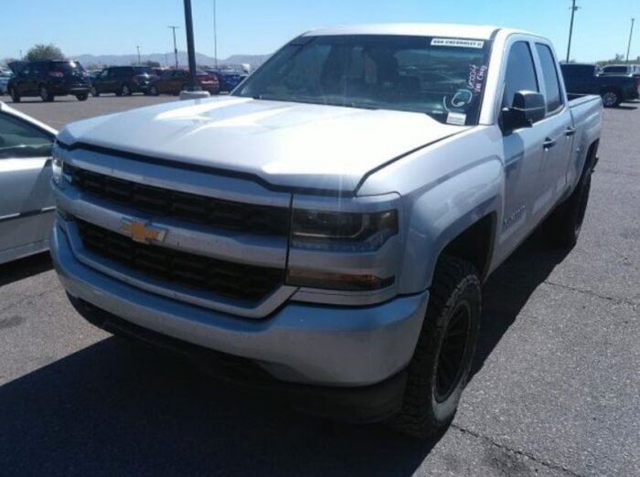 2017-chevrolet-silverado-custom - Galería