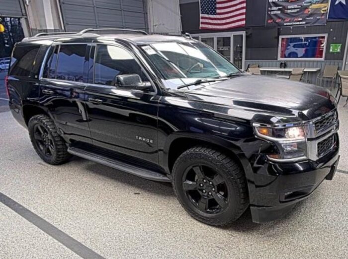 2017-chevrolet-tahoe-lt - Imagen Principal