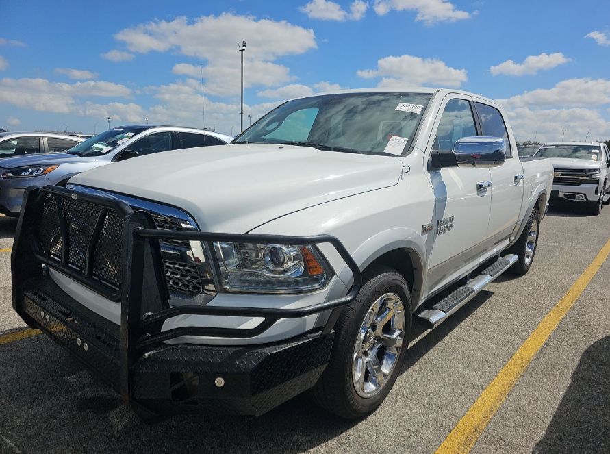 2017-dodge-ram-1500-laramie - Imagen Principal
