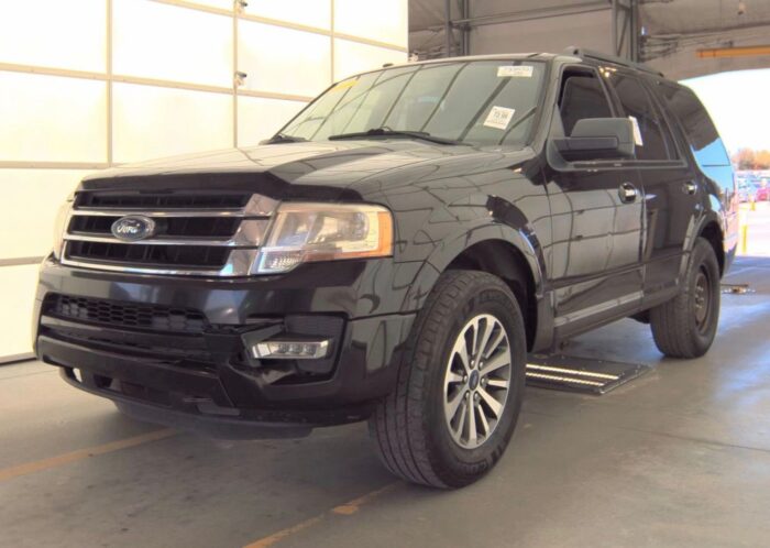 2017-ford-expedition-xlt - Imagen Principal
