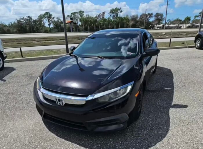 2017-honda-civic-lx - Imagen Principal