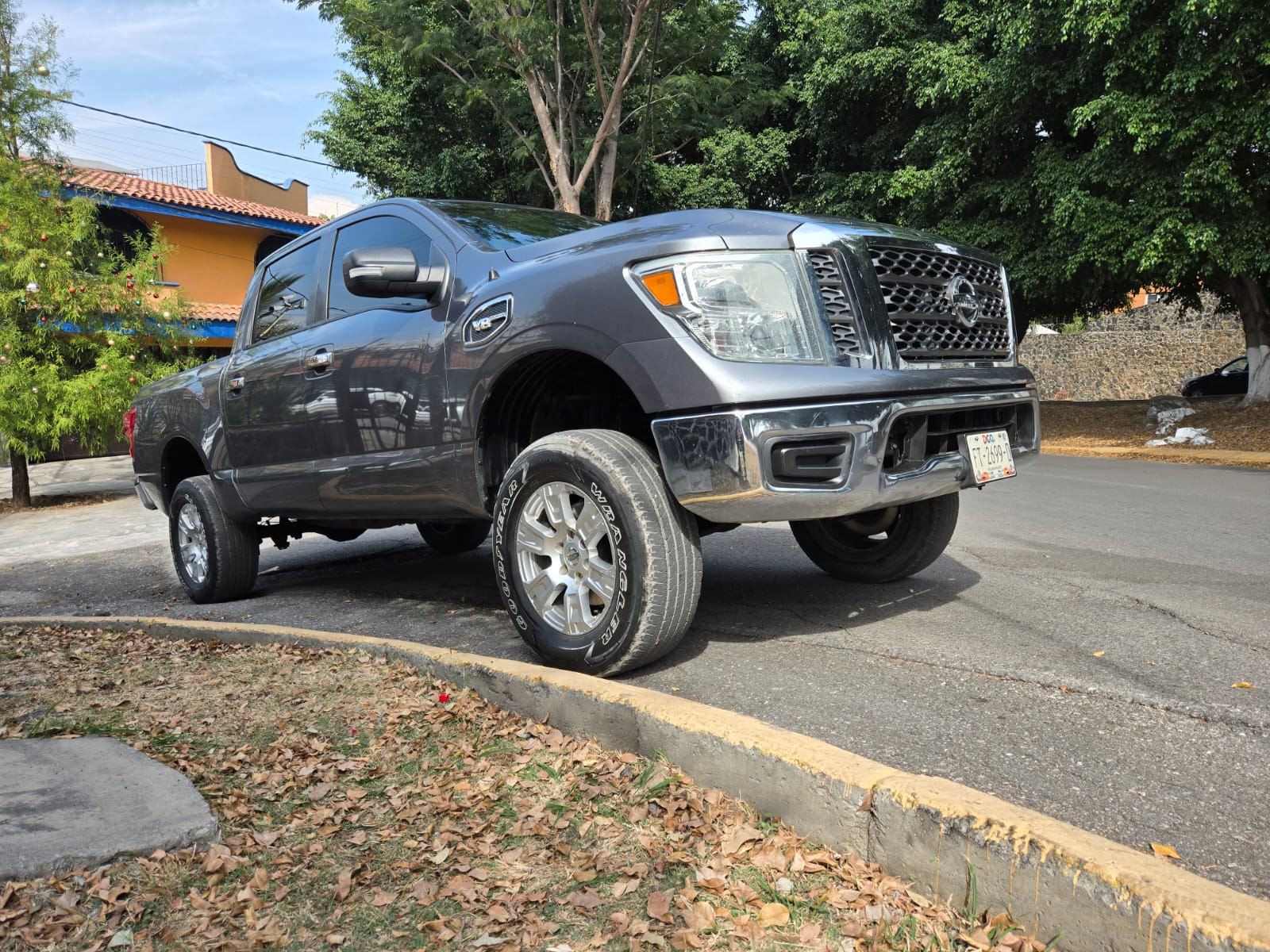 2017-nissan-titan-sv - Galería