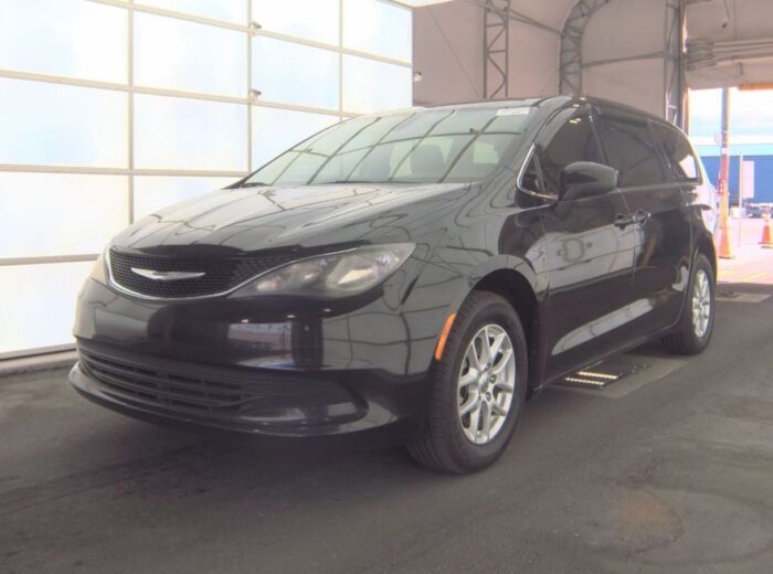 2018-chrysler-pacifica-touring - Imagen Principal