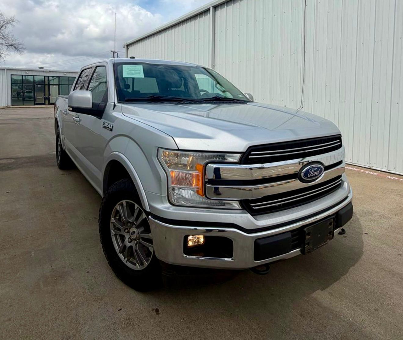 2018-ford-f150-lariat-4x4 - Imagen Principal