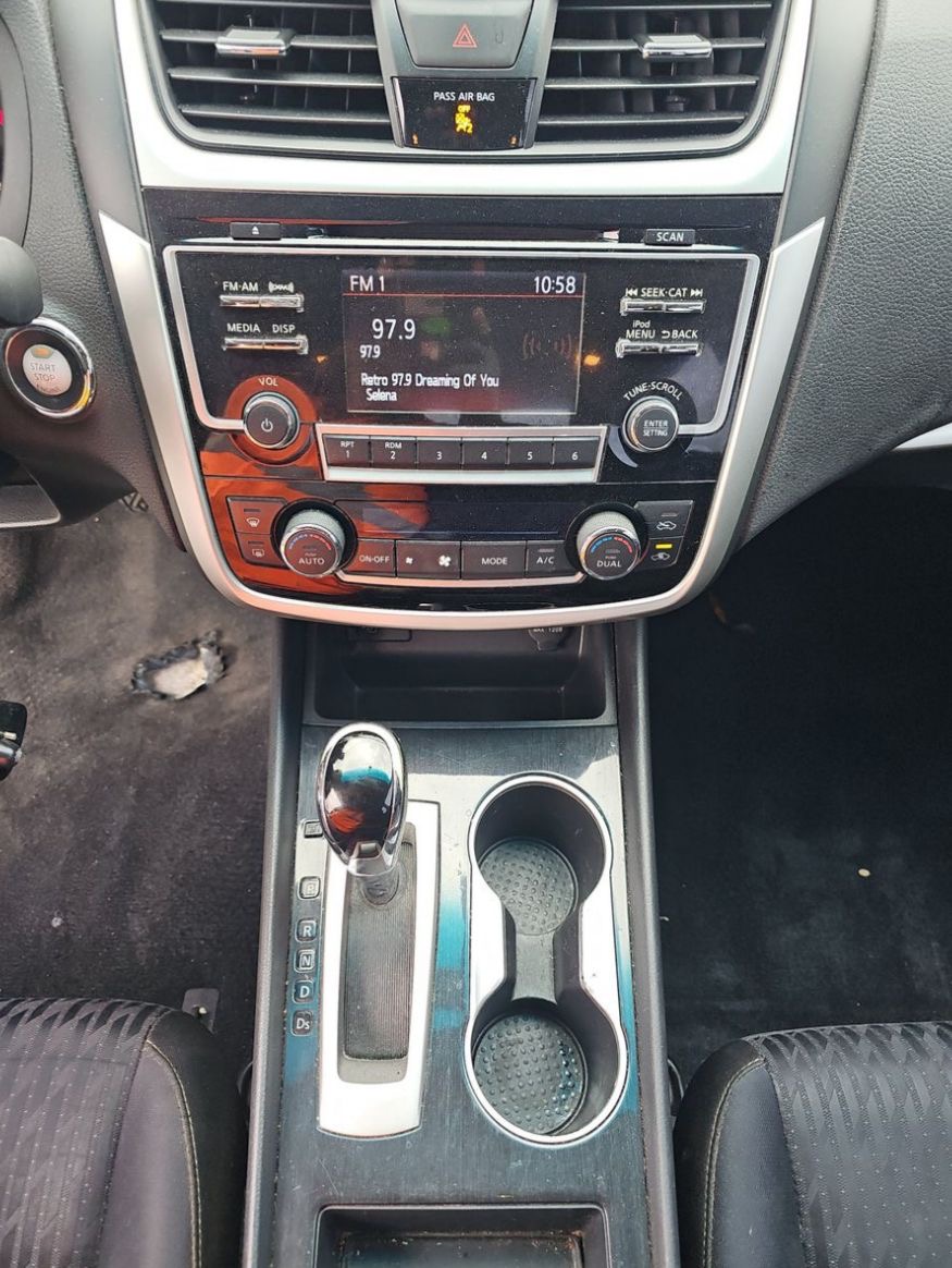 2018-nissan-sentra-sv - Galería