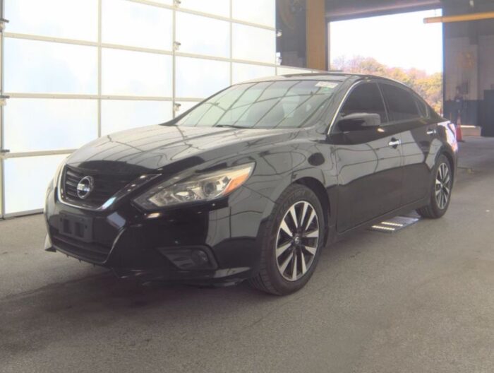 2018-nissan-sentra-sv - Imagen Principal