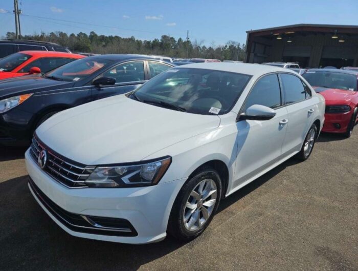 2018-volkswagen-passat-s - Imagen Principal
